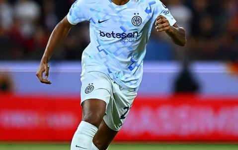 必一运动-关于马赛抢先登顶，球队实力令人瞩目的信息